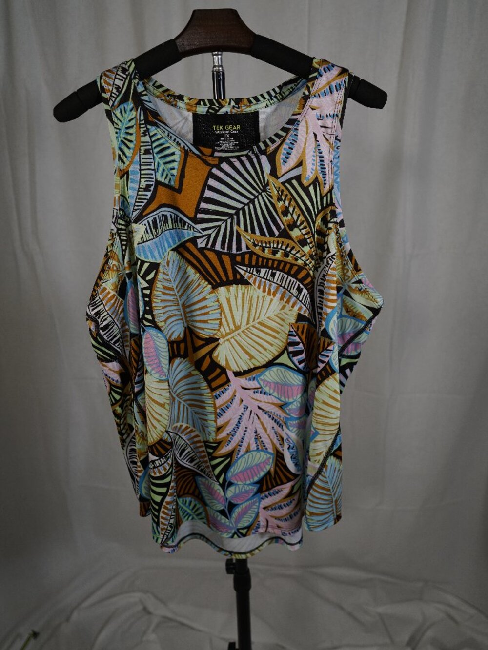 Tek Gear Tropical Leaf Workout Tank Plus 1X Athletic Summer Activewear